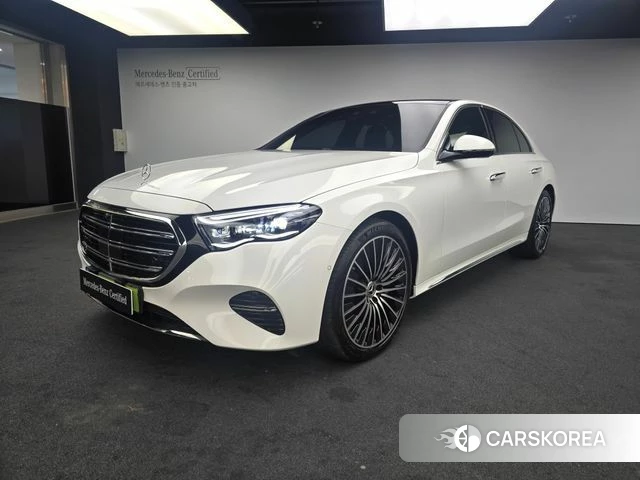 Mercedes-Benz E-Class W214 2025 Белый из Кореи