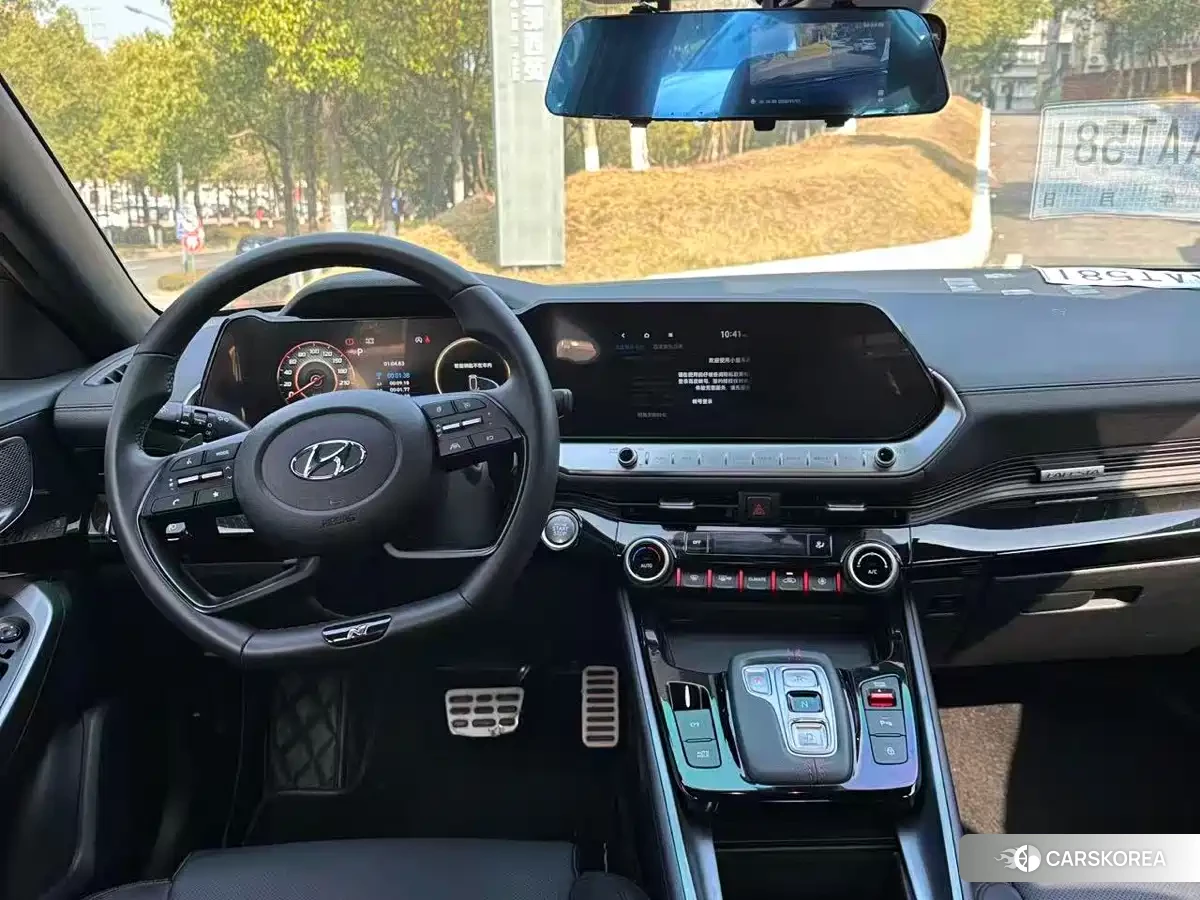 Hyundai Lafesta 2022 Silver/gray из Китая