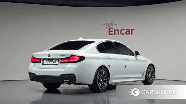 BMW 5 Series (G30) 2023 Белый из Кореи