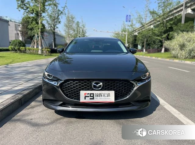 Mazda 3 2021 Серебристо-серый из Китая