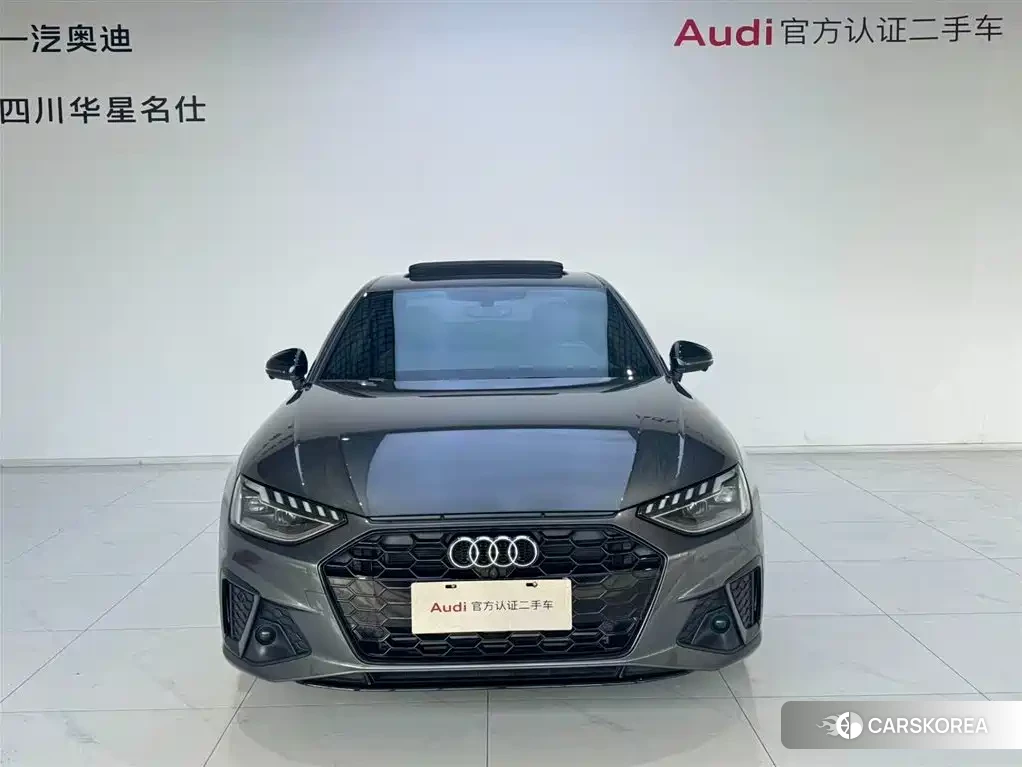 Audi A4L 2025 Silver/gray из Китая
