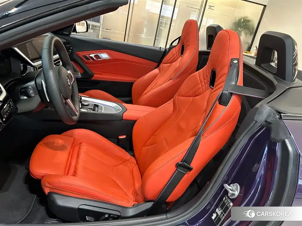 BMW Z4 2024 Red/purple из Китая