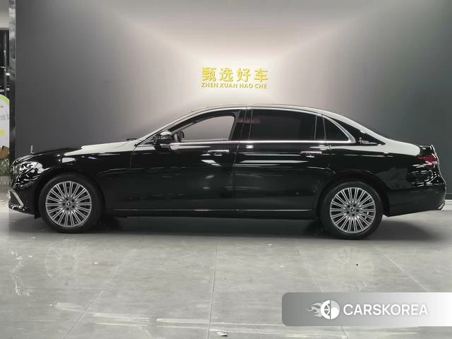 Mercedes-Benz E-Class 2023 Черный из Китая