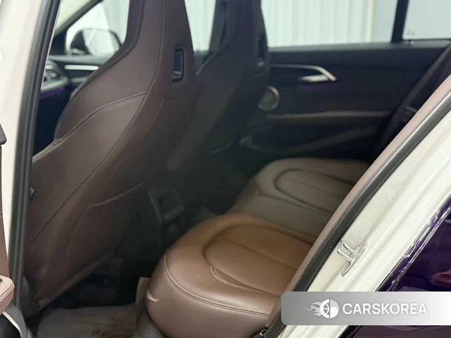 BMW 1 series 2023 Белый из Китая