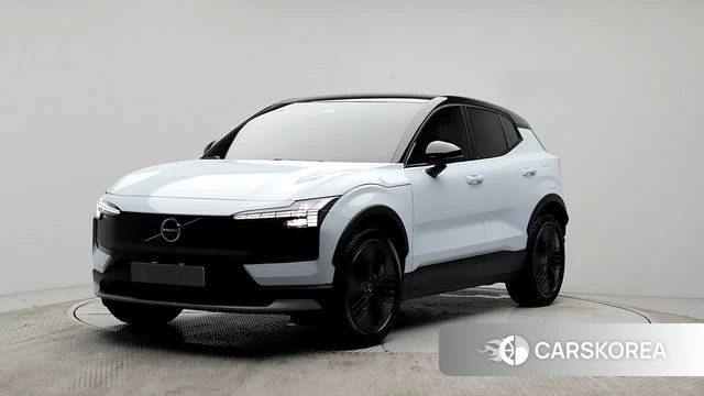 Volvo EX30 Cross Country 2026 Светло-серебряный цвет из Кореи