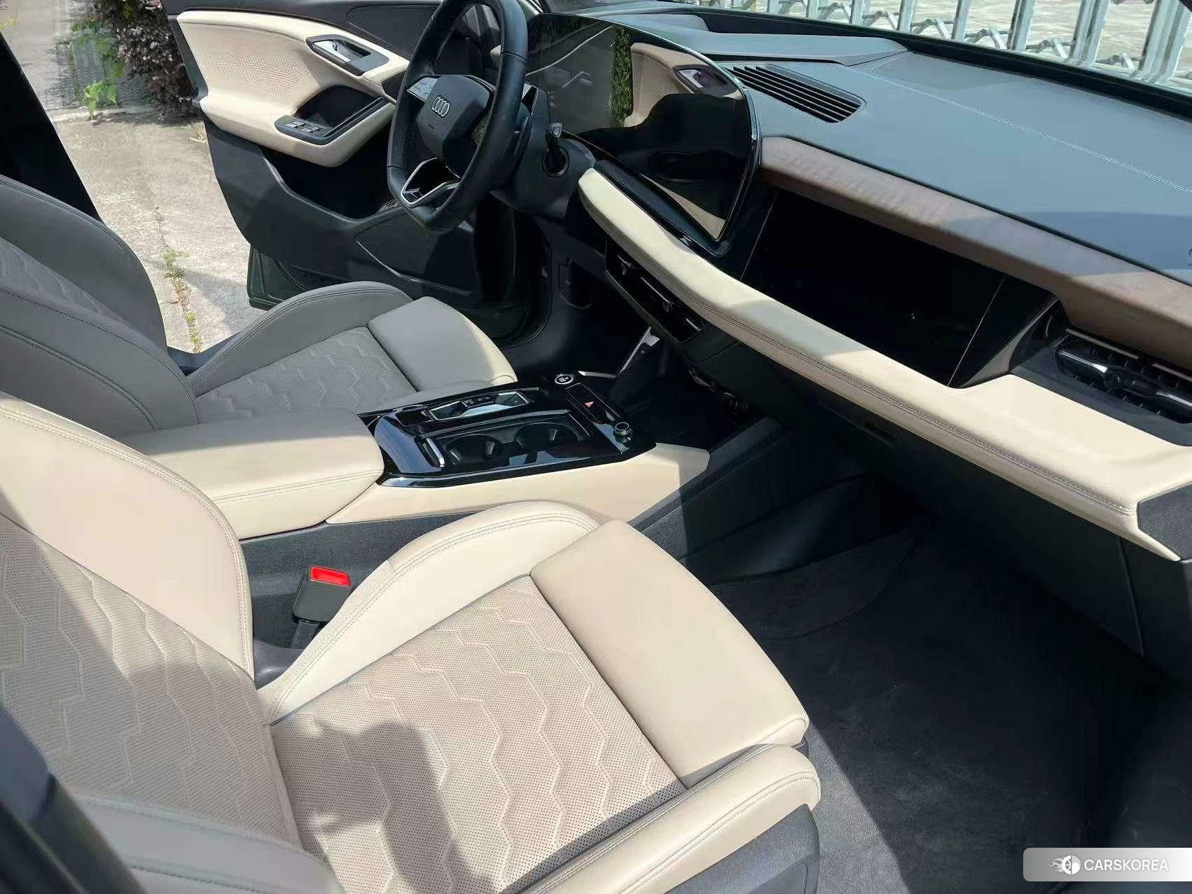 Audi Q6L 2025 Зеленый из Китая