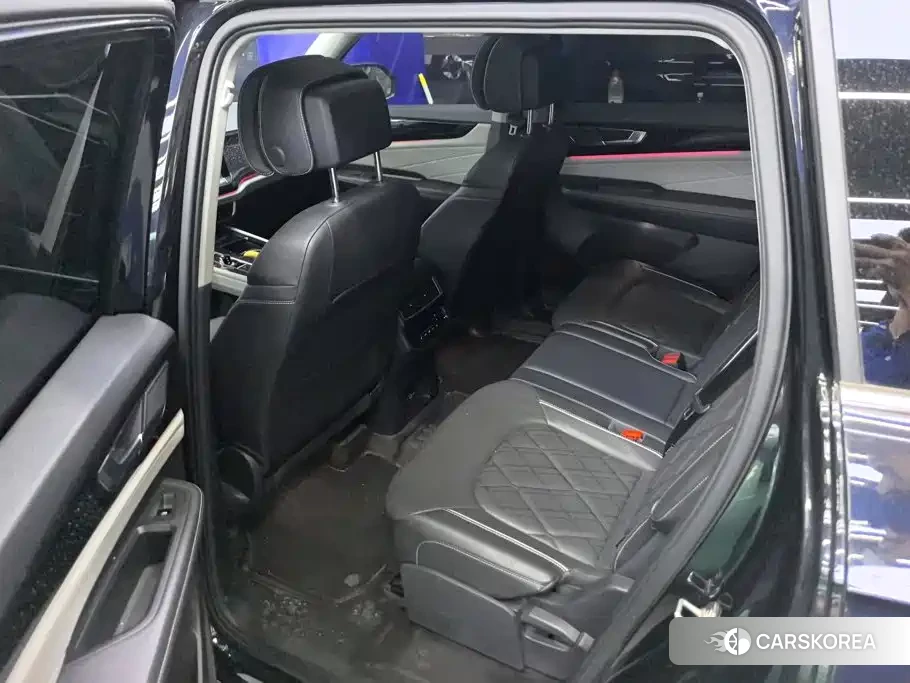 Volkswagen Touareg 2024 Черный из Китая
