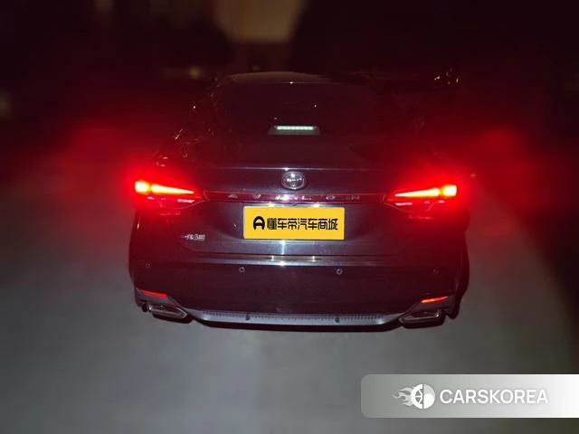 Toyota Avalon 2021 Черный из Китая