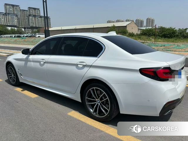 BMW 5 series 2023 Белый из Китая