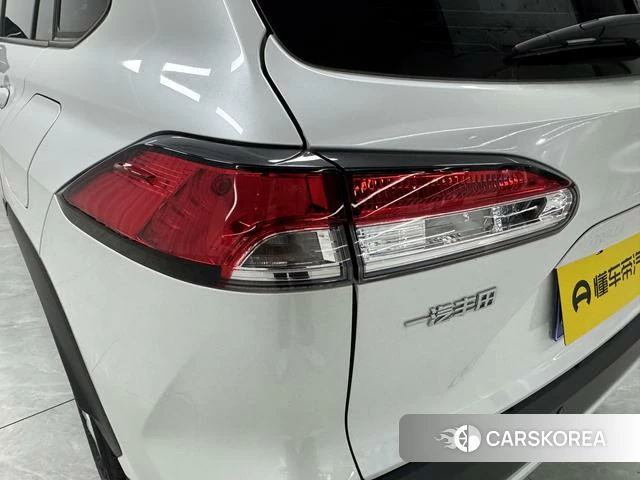 Toyota Corolla 2023 Белый из Китая