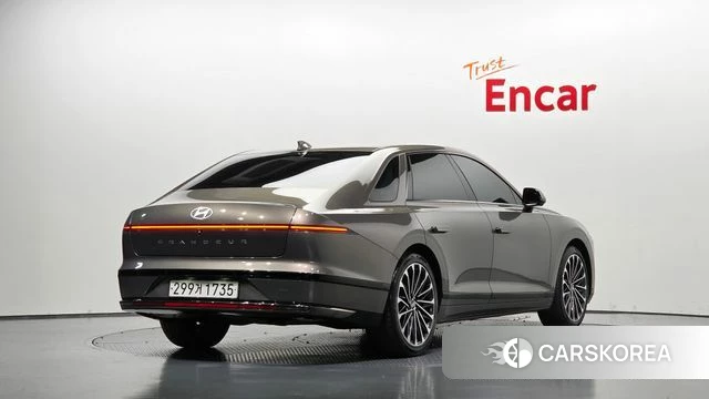 Hyundai Grandeur (GN7) 2023 Песочный из Кореи
