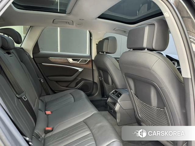 Audi A6 2021 Черный из Китая