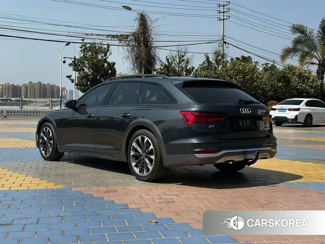 Audi A6 2022 Темно-серый из Китая