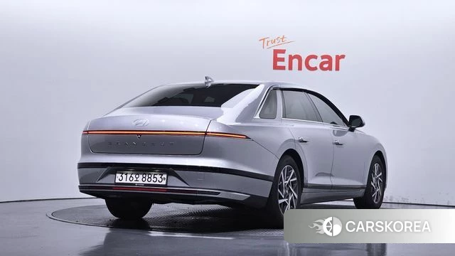 Hyundai Grandeur (GN7) 2023 Серебряный из Кореи
