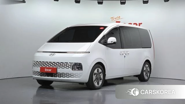 Hyundai Staria 2025 Белый из Кореи
