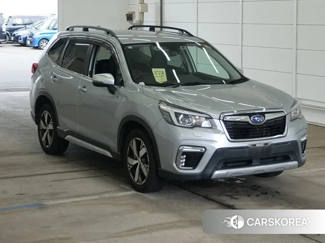 Subaru Forester 2019 из Японии
