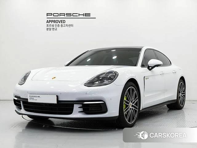 Porsche Panamera (971) 2019 Белый из Кореи