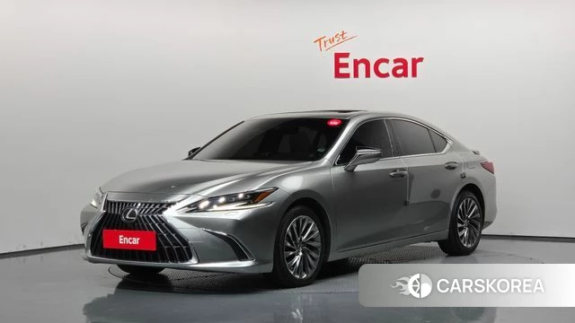 Lexus ES300h 7th generation 2024 Серебристо-серый из Кореи