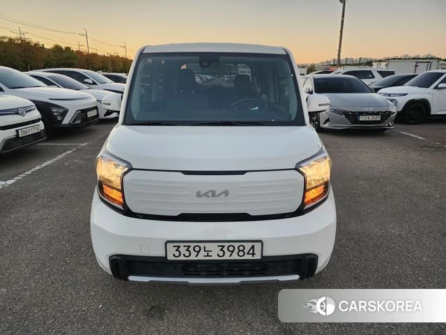 Kia The New Kia Ray 2023 Белый из Кореи