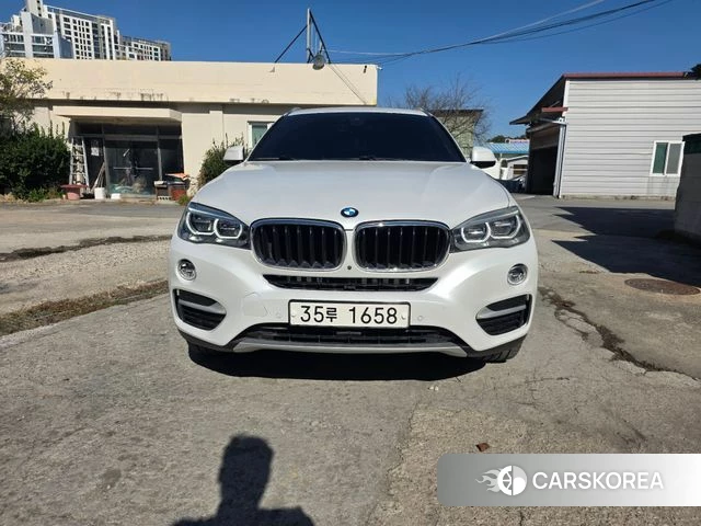 BMW X6 (F16) 2019 Белый из Кореи