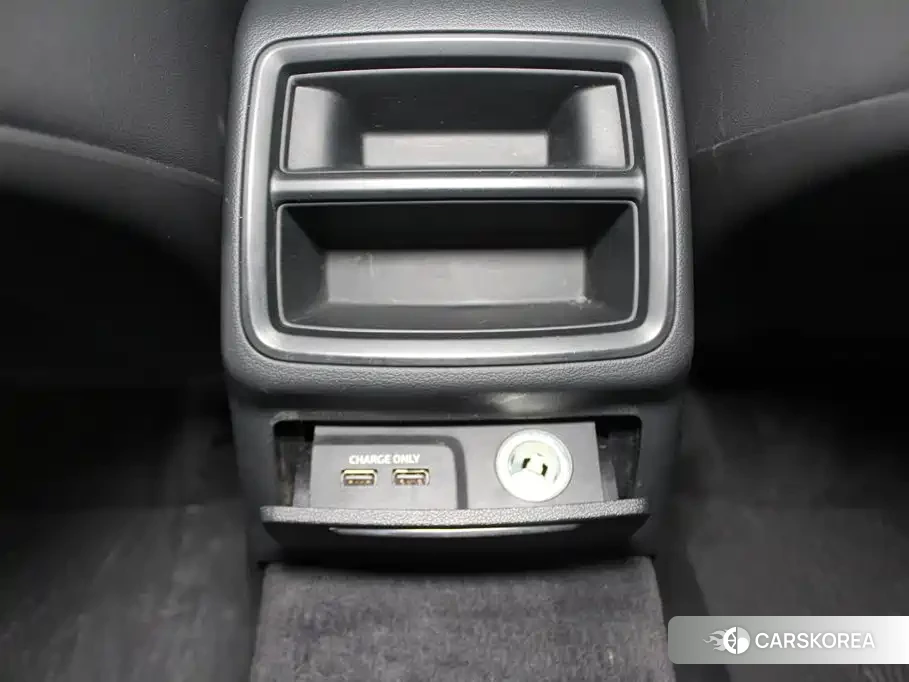 Audi A4L 2024 Белый из Китая