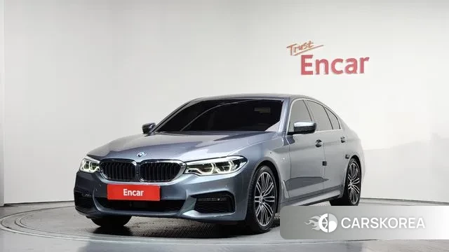 BMW 5 Series (G30) 2019 Серебристо-серый из Кореи