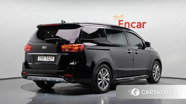 Kia The New Carnival 2018 Черный из Кореи