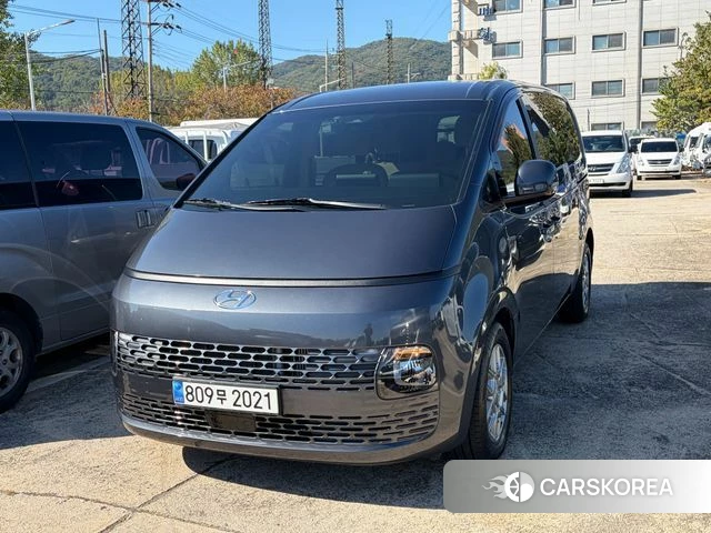 Hyundai Staria 2024 Серебристо-серый из Кореи