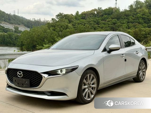 Mazda 3 2021 Серебристо-серый из Китая