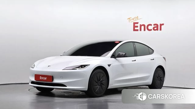 Tesla Model 3 2026 Белый из Кореи