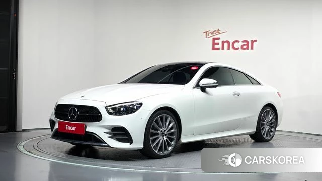 Mercedes-Benz E-Class W213 2021 Белый из Кореи