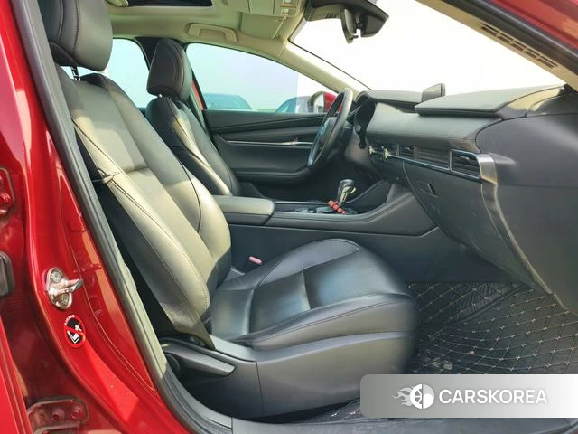 Mazda 3 2021 Красный из Китая
