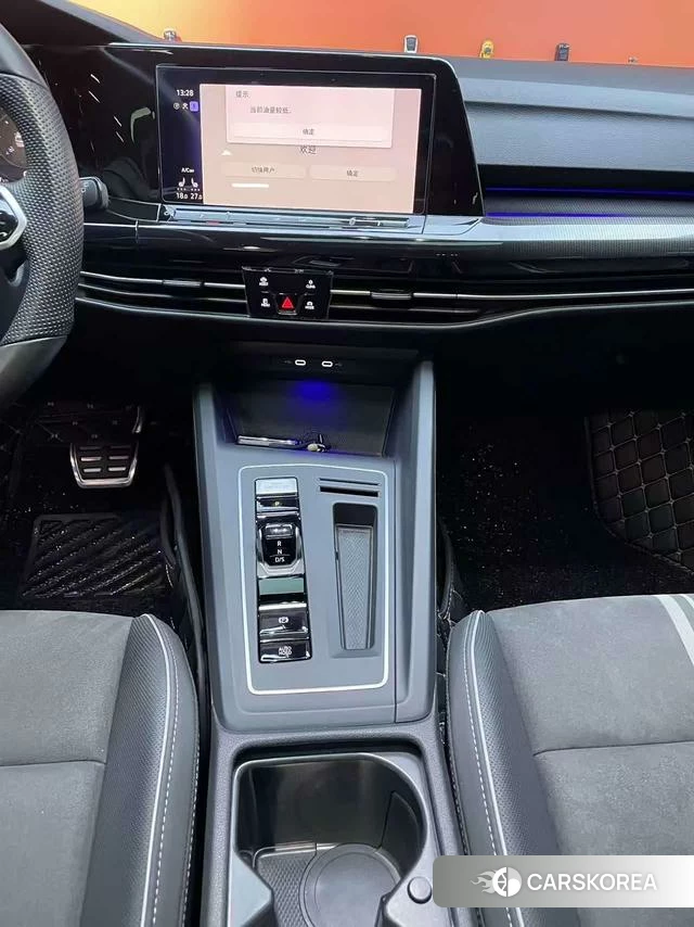 Volkswagen Golf 2024 Белый из Китая