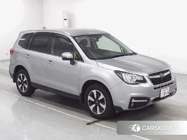 Subaru Forester 2018 из Японии