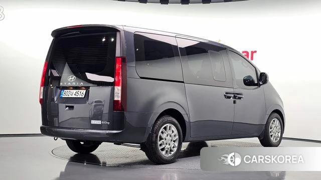 Hyundai Staria 2023 Серый из Кореи