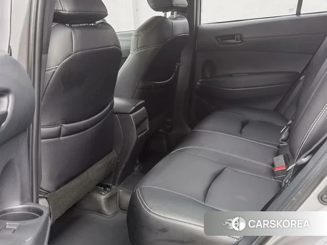 Toyota Corolla 2025 Серебристо-серый из Китая