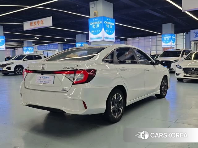Honda Envix 2021 Белый из Китая
