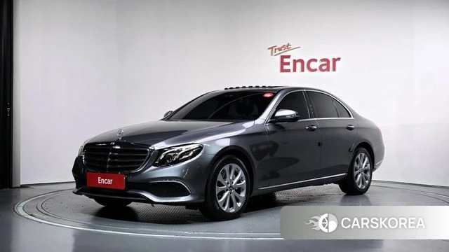 Mercedes-Benz E-Class W213 2019 Серый из Кореи
