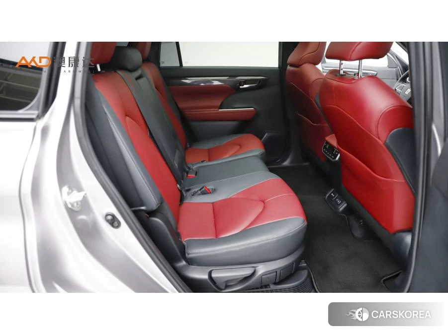 Toyota Crown 2022 Темно-серый из Китая