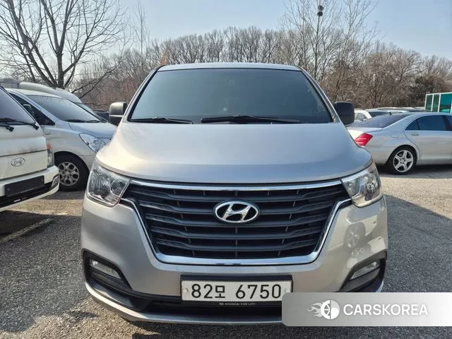 Hyundai The New Grand Starex 2019 Серебряный из Кореи
