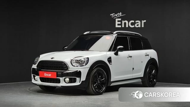 Mini Cooper Countryman 2019 Белый из Кореи