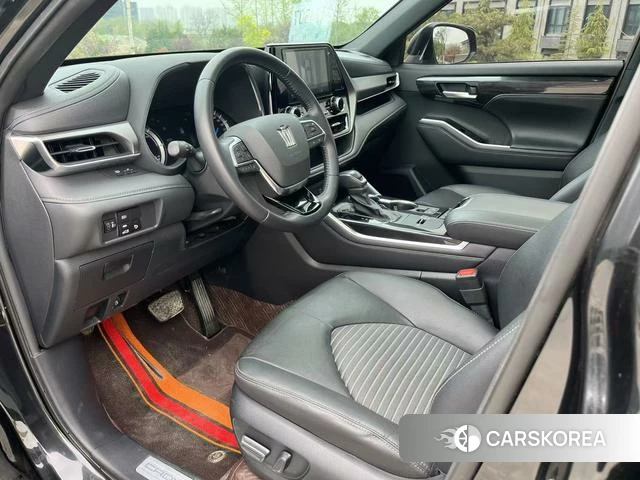 Toyota Crown 2022 Черный из Китая