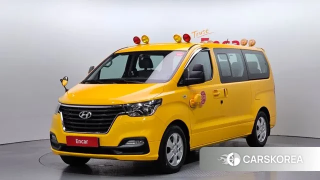 Hyundai The New Grand Starex 2018 Желтый из Кореи