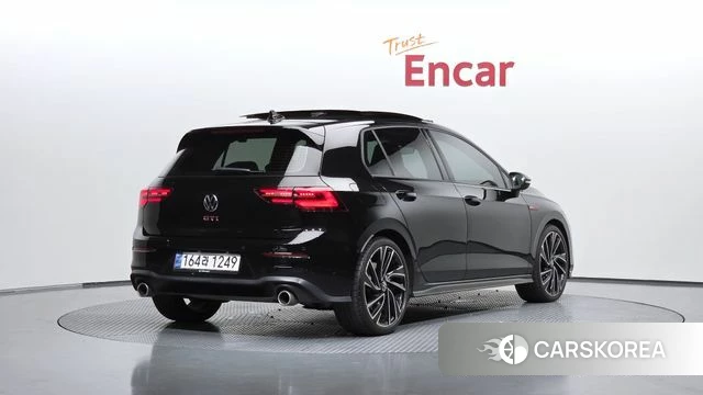Volkswagen Golf 8th Generation 2024 Черный из Кореи