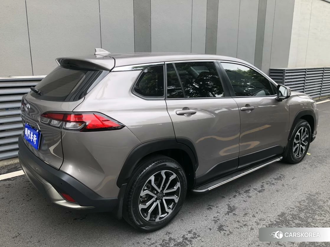 Toyota Frontlander 2022 Шампань из Китая