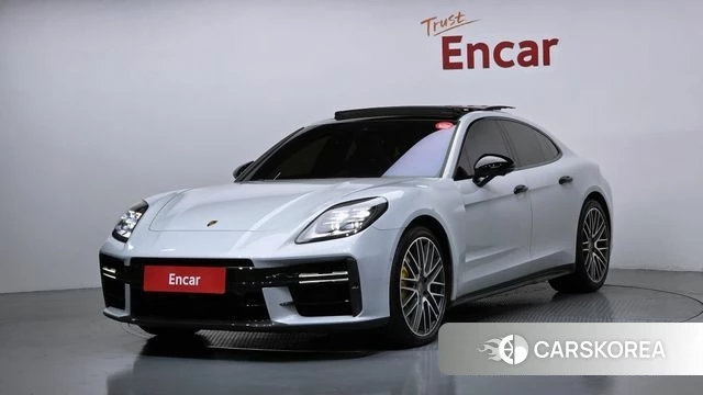 Porsche Panamera (976) 2025 Серебристо-серый из Кореи
