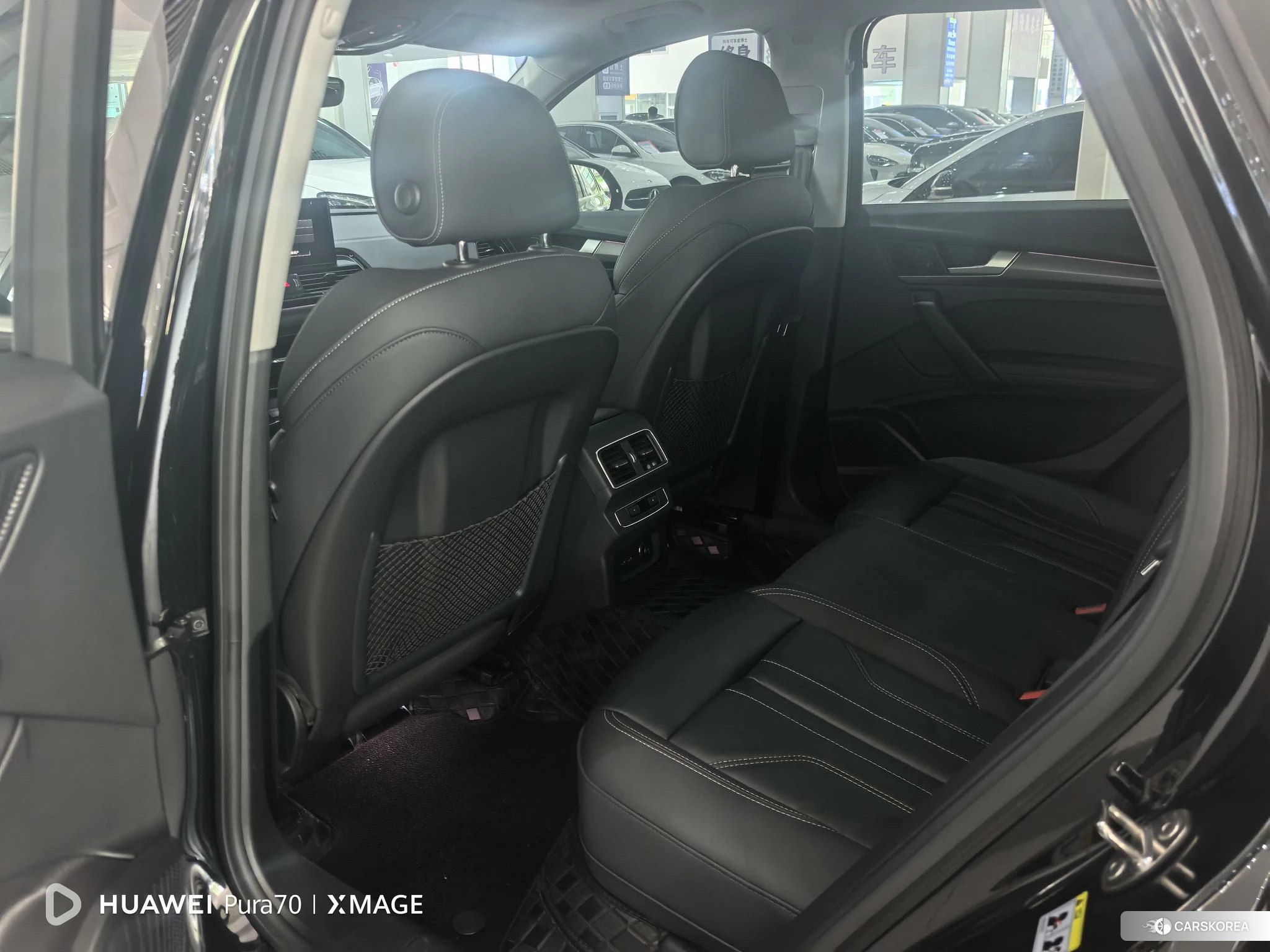 Audi Q5L 2021 Черный из Китая