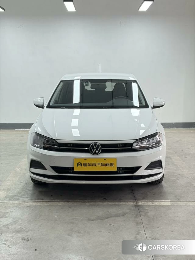 Volkswagen Polo 2023 Белый из Китая