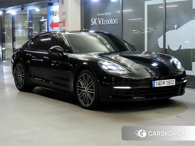 Porsche Panamera (971) 2018 Черный из Кореи