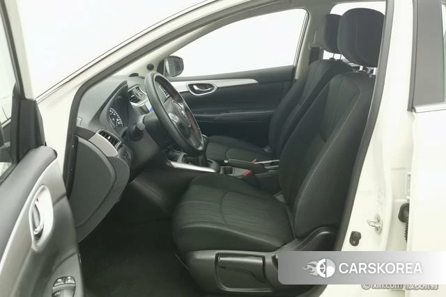 Nissan Sylphy 2022 Белый из Китая